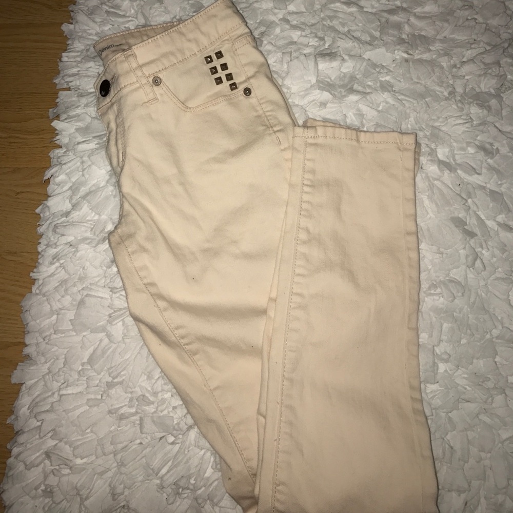 Mossimo Supply Co. Cream Skinny Jeans